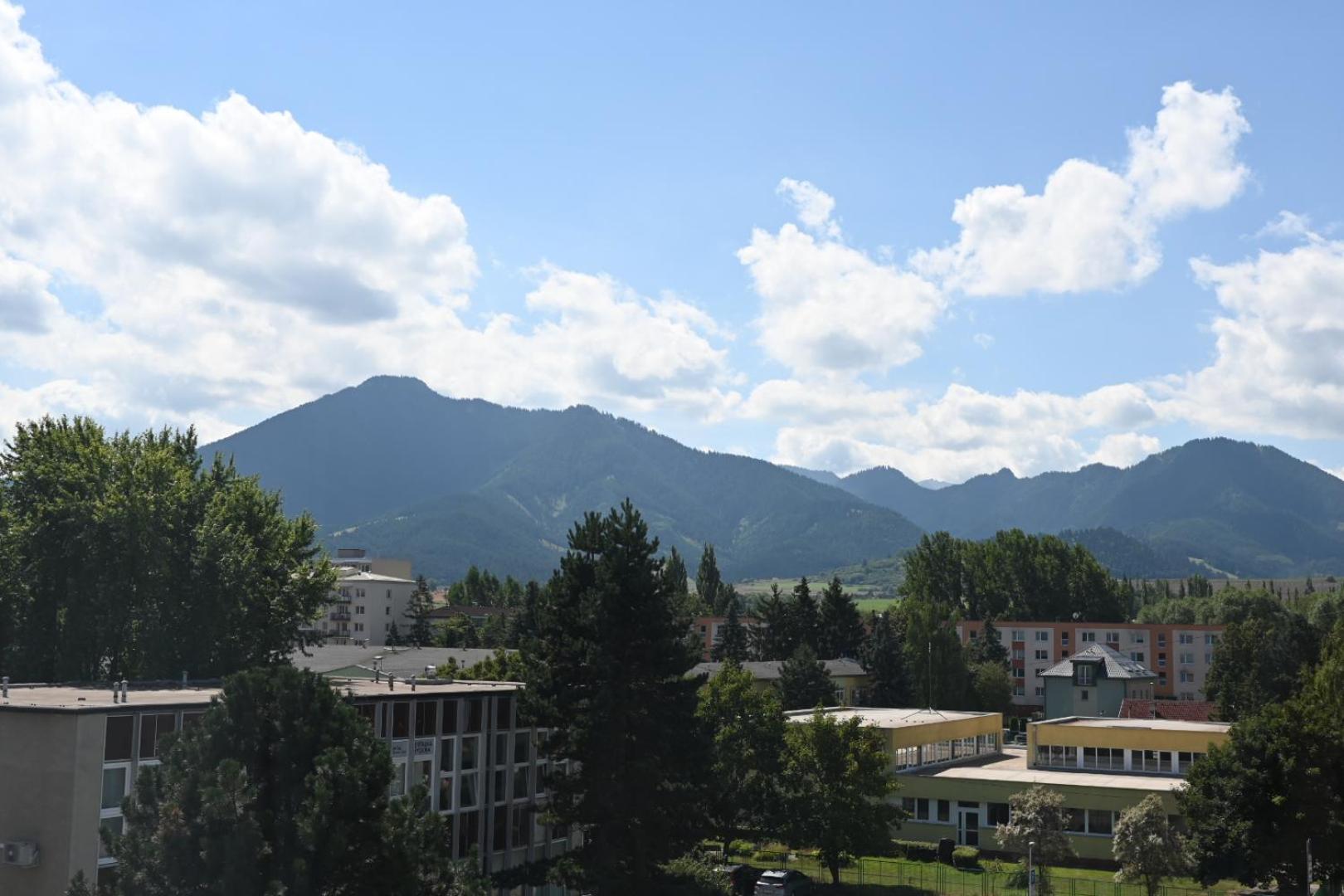 Tatry View Apartment, Free Parking Liptovský Mikuláš Dış mekan fotoğraf